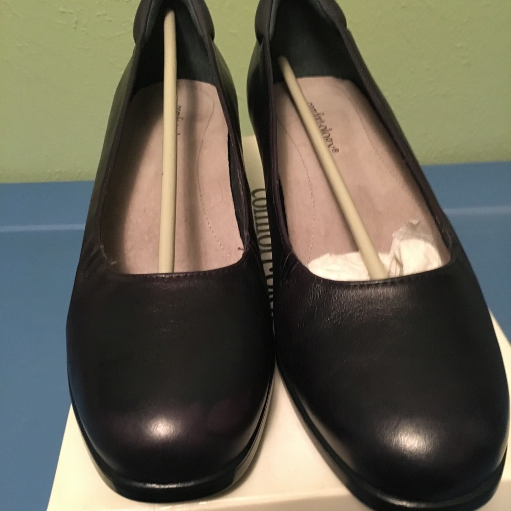 Never Worn Shoes!